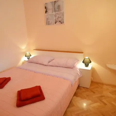 Fuer 4 Personen Ca 43 Qm In Rovinj-monsena, Istrien Istrische Riviera Lejlighed