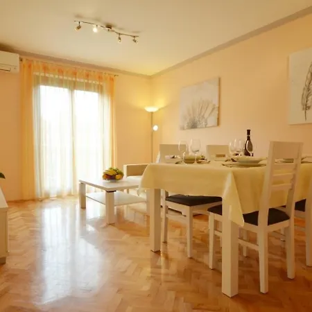 Fuer 4 Personen Ca 43 Qm In Rovinj-monsena, Istrien Istrische Riviera *